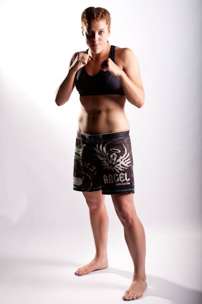Laura Howarth / WMMA Stats, Pictures, Videos, Biography